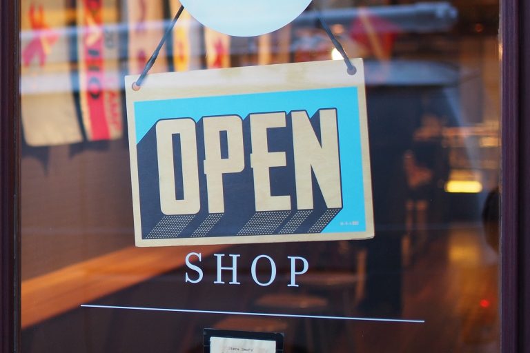 פתיחת חנות ייעוץ ליזמים שרוצים לפתוח חנות הכנת תכנית עסקית וליווי בניהול החנות